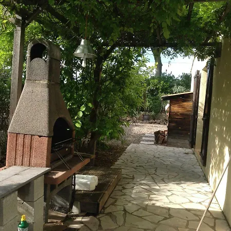 Lanquedoc - L'amandier