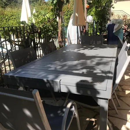 Prázdninový dům Near Pezenas -family Friendly With Pool *