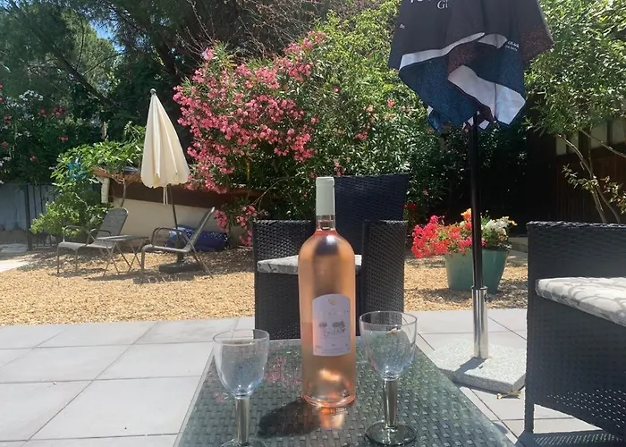 Near Pezenas -Family Friendly Villa With Pool Casa vacanze Cazouls-d Herault