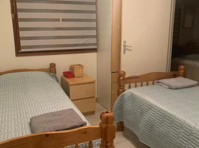 Near Pezenas -Family Friendly Villa With Pool *