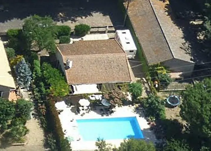 Near Pezenas -Family Friendly Villa With Pool Casa vacanze