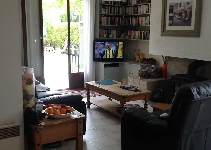 Near Pezenas -Family Friendly Villa With Pool Casa vacanze *