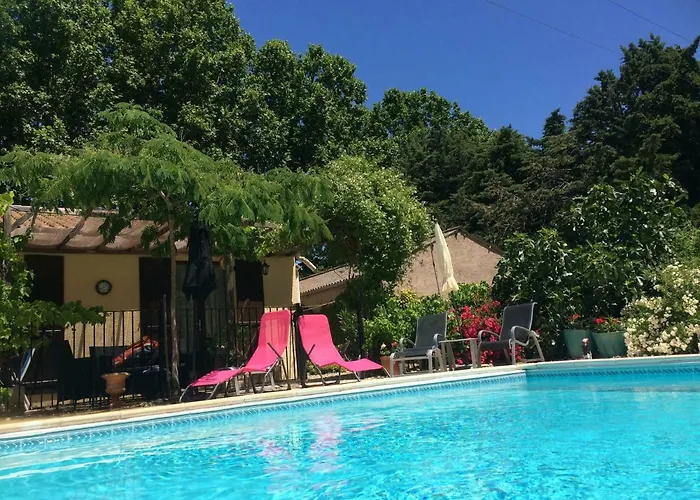 Near Pezenas -Family Friendly Villa With Pool Casa vacanze